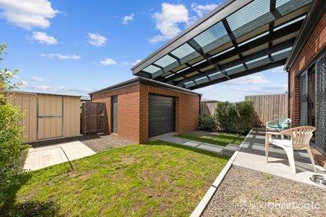 Property photo of 32 Obrien Parade Pakenham VIC 3810