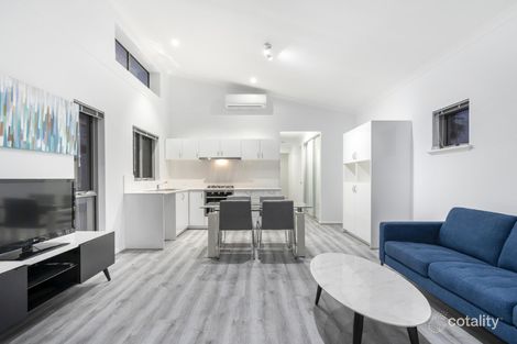 2/15 Gochean Ave, Bentley, WA 6102