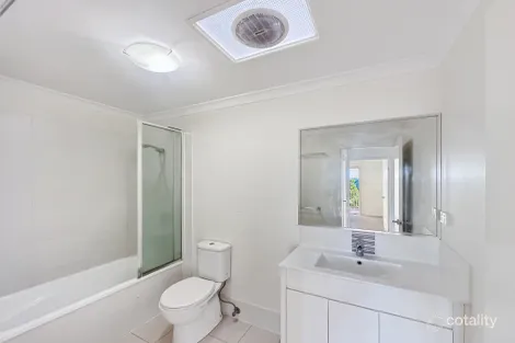 Property photo of 2/14 Photinia Crescent Mountain Creek QLD 4557