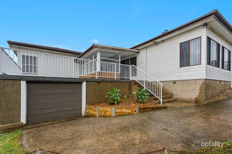 266 Northcliffe Dr, Lake Heights, NSW 2502