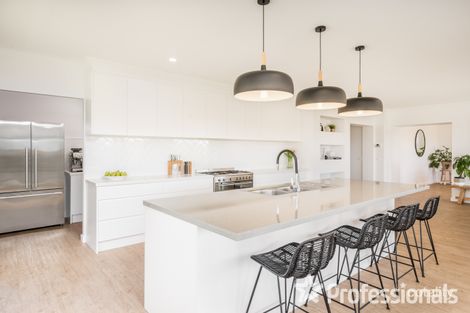 Property photo of 68 Emerald Drive Kelso NSW 2795