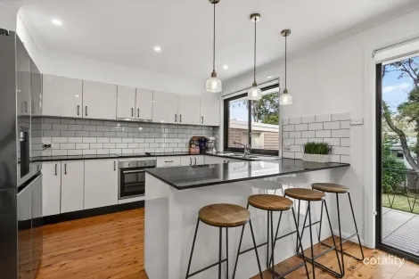 Property photo of 17 Sanders Crescent Kings Langley NSW 2147