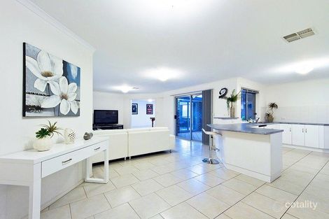Property photo of 14 Holdfast Drive Sheidow Park SA 5158