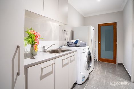 Property photo of 30 Gilderton Esplanade Aintree VIC 3336