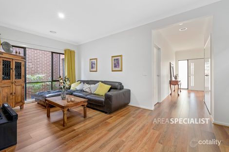 Property photo of 19 Milliners Avenue Keysborough VIC 3173