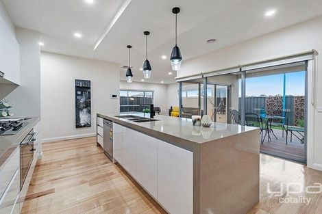 Property photo of 64 Horizon Boulevard Greenvale VIC 3059