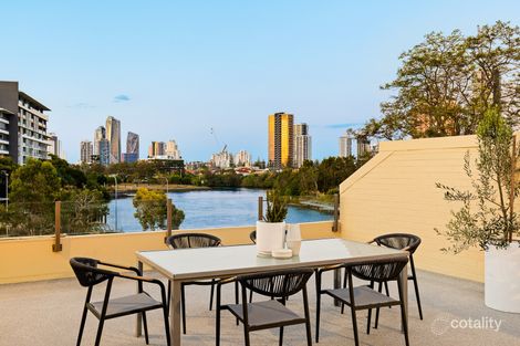 Property photo of 14/2 T E Peters Drive Broadbeach Waters QLD 4218