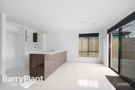 Property photo of 14 Naomi Street Pakenham VIC 3810
