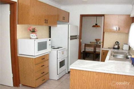 Property photo of 19 Burraneer Drive Keysborough VIC 3173