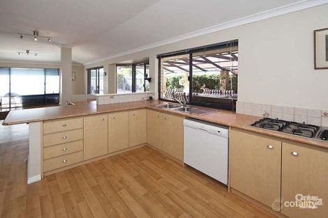 Property photo of 5 Pearce Court Huntingdale WA 6110