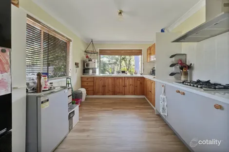 Property photo of 5 Lakeside Avenue Macleay Island QLD 4184