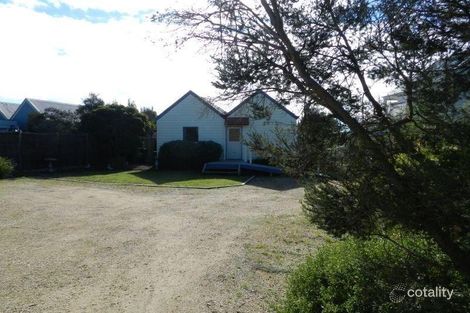 Property photo of 74 Eighth Avenue Raymond Island VIC 3880