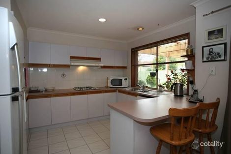 Property photo of 5 Baringa Park Drive Narre Warren South VIC 3805