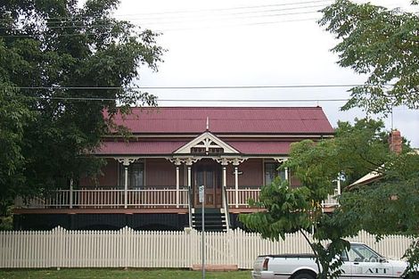 8 Gray St, Ipswich, QLD 4305