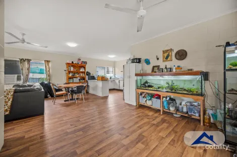 Property photo of 7 Mackellar Close Edmonton QLD 4869