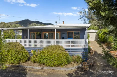 4 Grandview Dr, Goughs Bay, VIC 3723