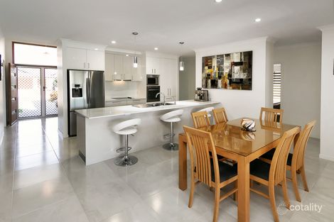 Property photo of 48 Pembridge Circuit Urraween QLD 4655