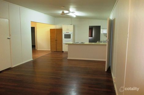 Property photo of 4 Valley Road Halls Head WA 6210