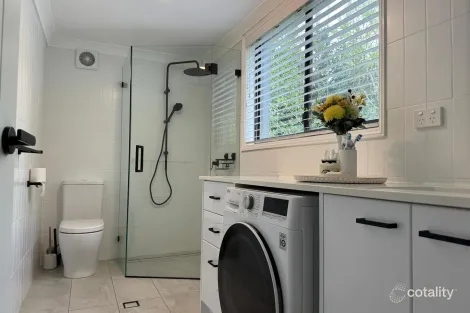 Property photo of 16 Windemere Drive Conjola Park NSW 2539