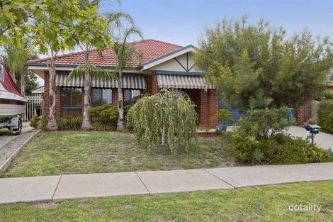 35 Clifford Dr, Pakenham, VIC 3810