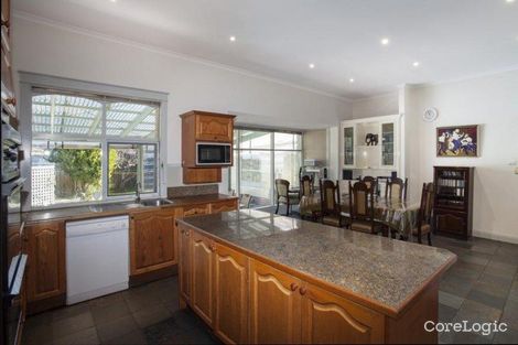Property photo of 31 Avenue Athol Canterbury VIC 3126