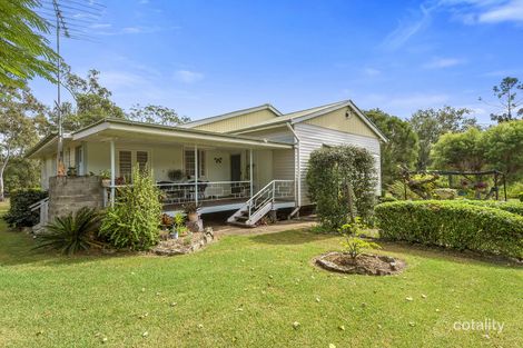 77 East St, Esk, QLD 4312
