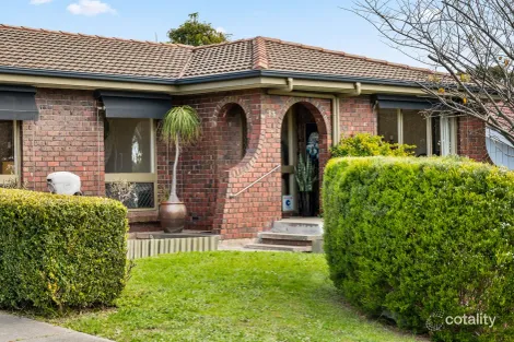 Property photo of 33 Vincent Boulevard Flagstaff Hill SA 5159