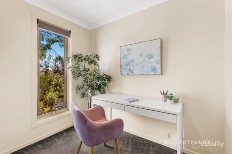 Property photo of 14 Hehr Street Doreen VIC 3754