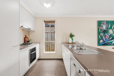 Property photo of 14 Hehr Street Doreen VIC 3754
