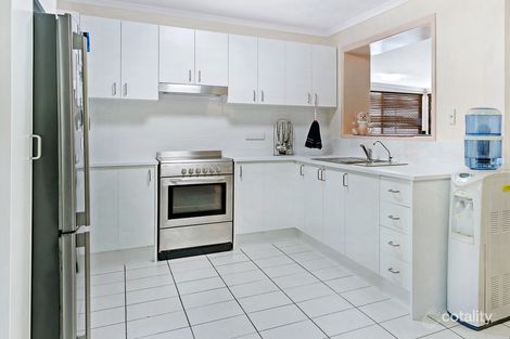 Property photo of 37 Stretton Drive Helensvale QLD 4212