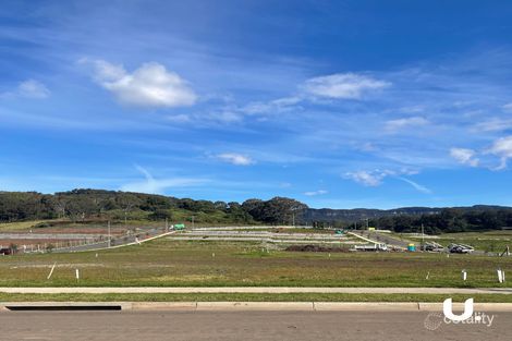 Property photo of 24 Cordeaux Parade Tullimbar NSW 2527