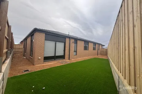 Property photo of 26 Superb Road Wyndham Vale VIC 3024