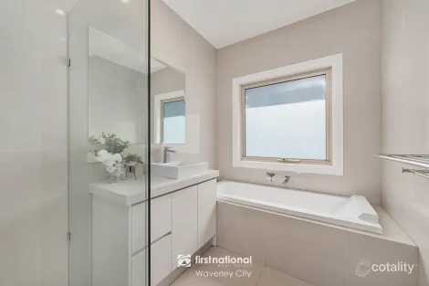 Property photo of 2/21 Hallows Street Glen Waverley VIC 3150