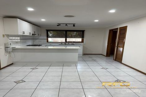 Property photo of 39 Carina Drive Melton VIC 3337