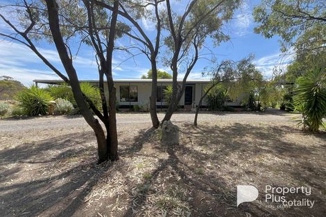 520 Wooroonook Rd, Wooroonook, VIC 3525