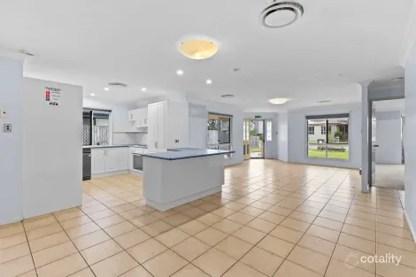 Property photo of 8 Guilmartins Way Tinana QLD 4650