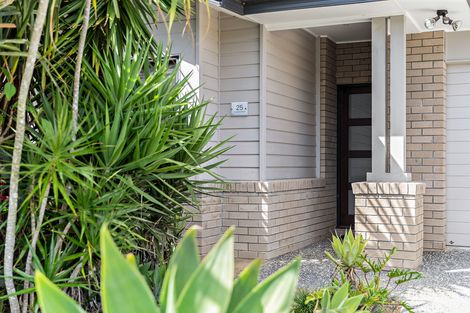 25 Waterbird Cres, Caboolture, QLD 4510