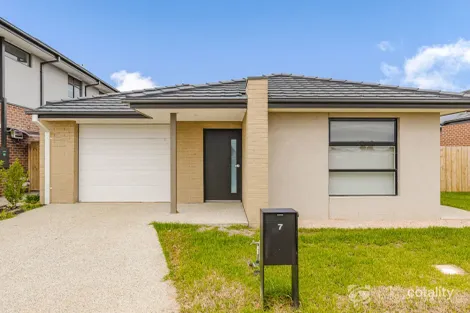 7 Mcculloch St, Melton South, VIC 3338