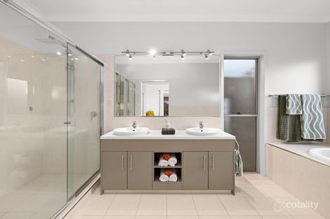 Property photo of 16 Rufous Crescent Brookwater QLD 4300