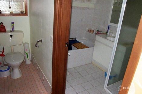 Property photo of 7 Salisbury Avenue Glenfield NSW 2167