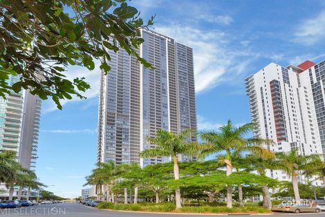 Property photo of 1609/2 Como Crescent Southport QLD 4215