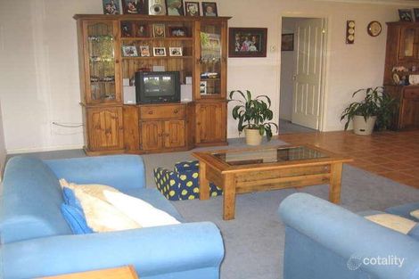 Property photo of 10 Manning Court Pakenham VIC 3810