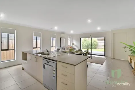 Property photo of 23 Meighen Circuit Melton South VIC 3338