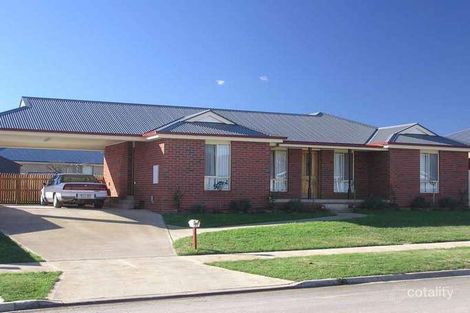 51 Cambridge Dr, Mansfield, VIC 3722