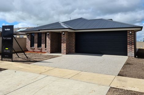 12 Honey Eater Dr, Winter Valley, VIC 3358