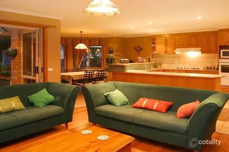 Property photo of 13 Glendale Crescent Berwick VIC 3806