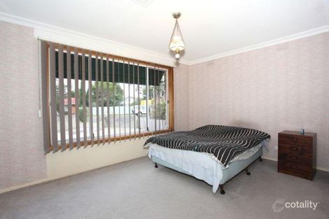 Property photo of 28 Hayman Avenue Seaford VIC 3198