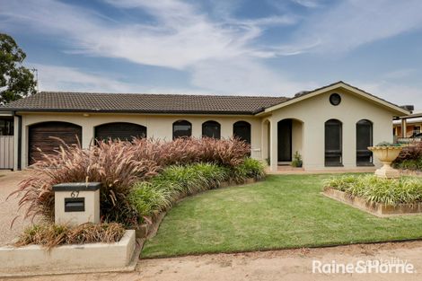 67 Undurra Dr, Glenfield Park, NSW 2650