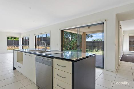 Property photo of 13 Parry Drive Sunshine West VIC 3020