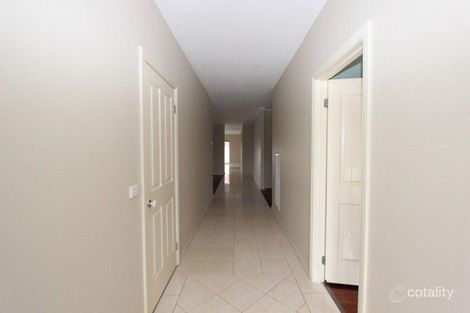 Property photo of 12 Lyme Park Circle Caroline Springs VIC 3023